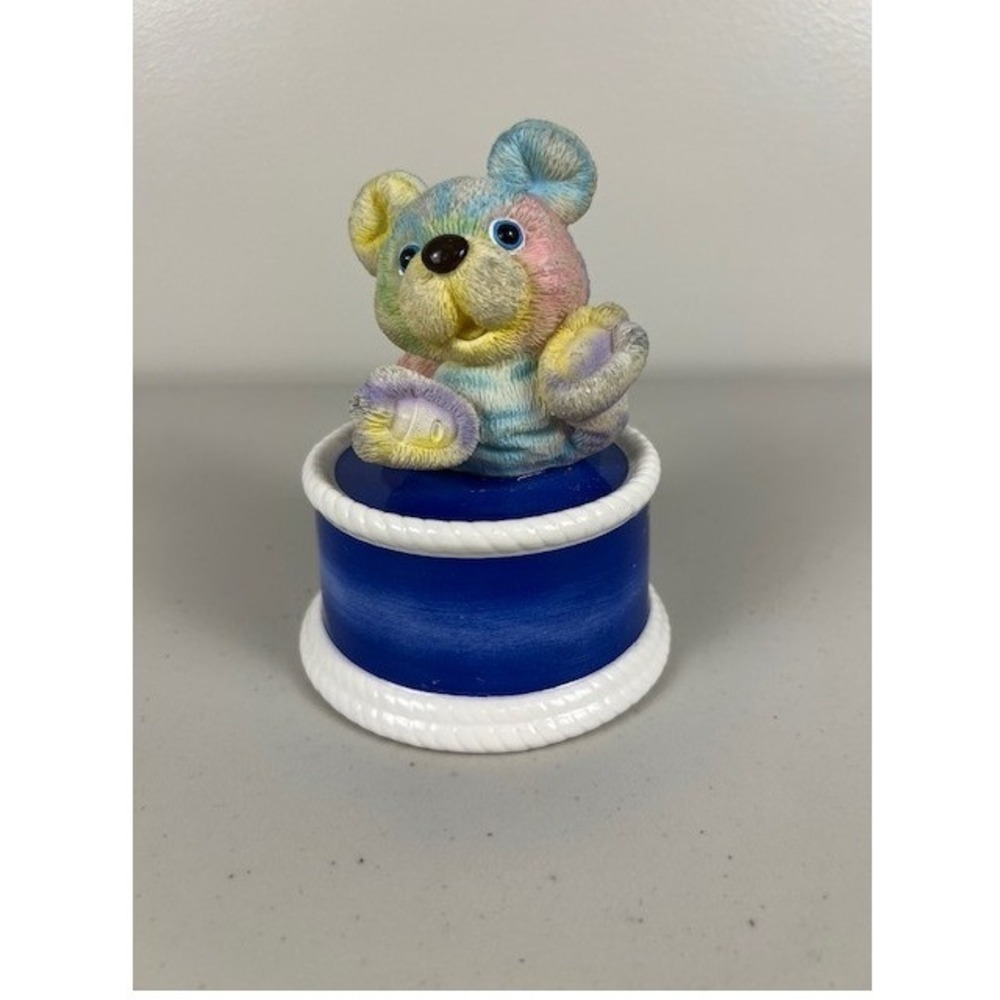 Geo Z Lefton 1999 Pastel Rainbow Teddy Bear‎ Figurine Blue Base CTMI2241